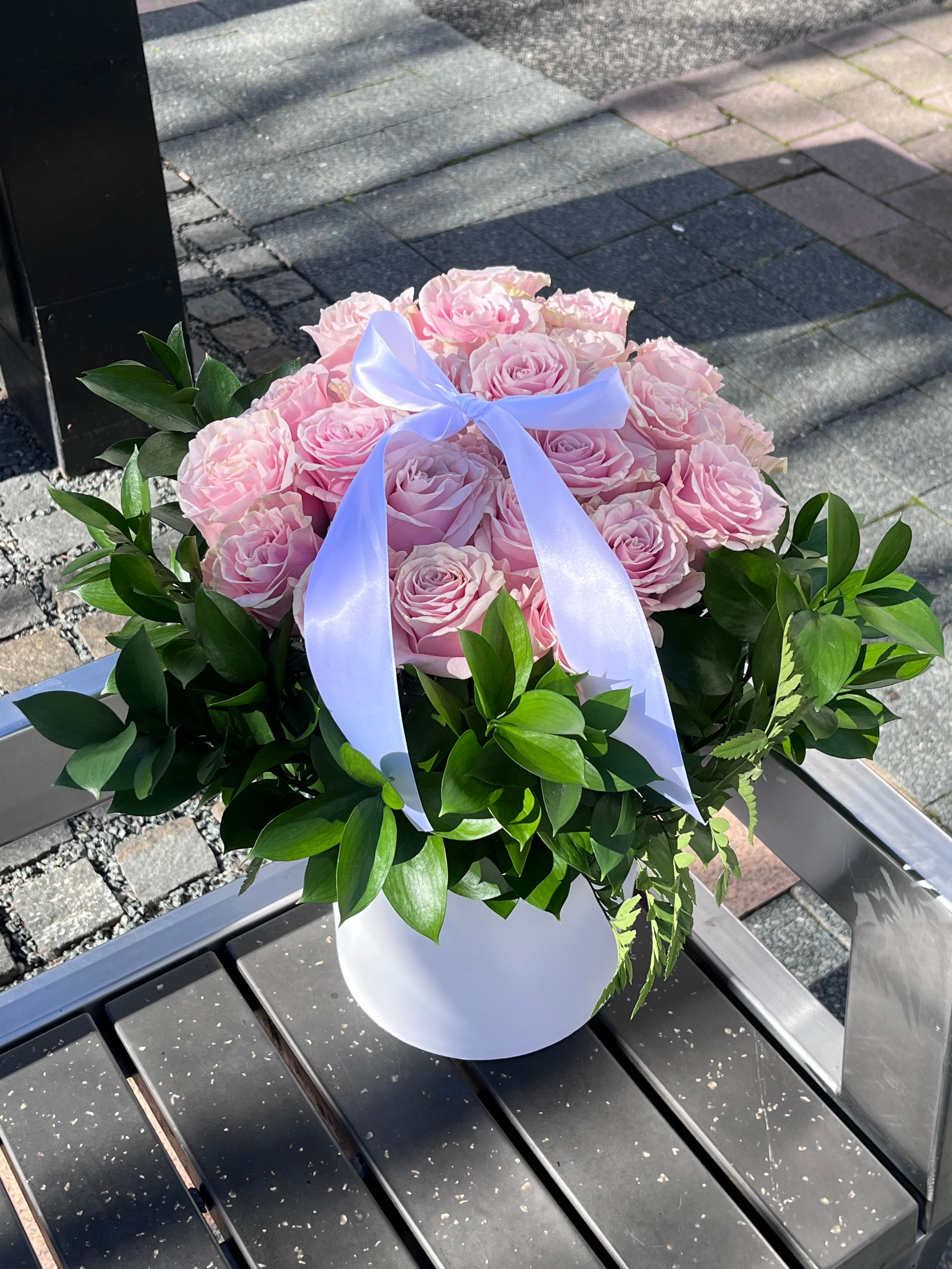 Hold Me — Colombian Pink Rose Hat Box