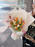 Tulip Hour — Seasonal Tulip Bouquet