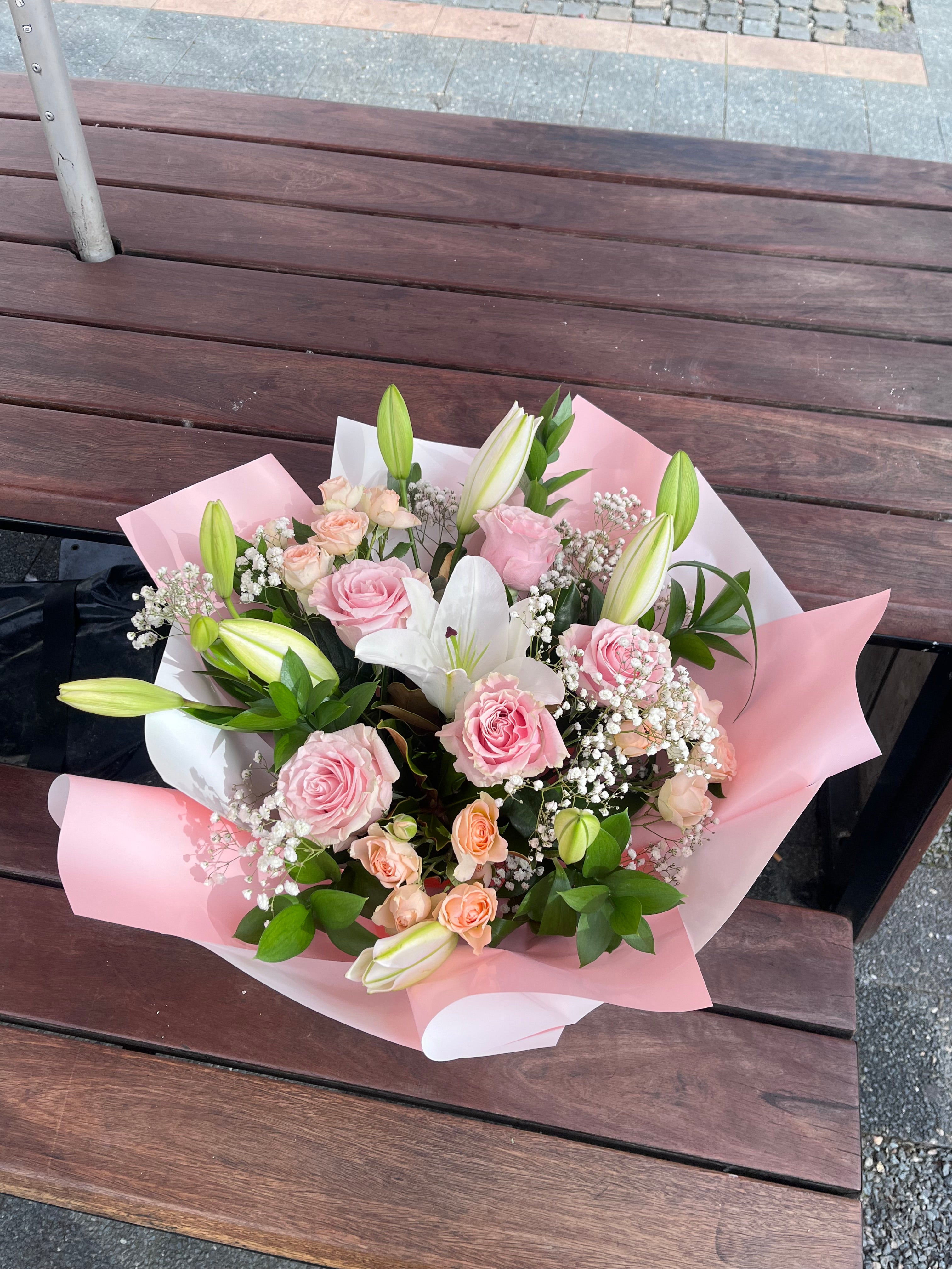 Grace Note — Rose & Lily Bouquet