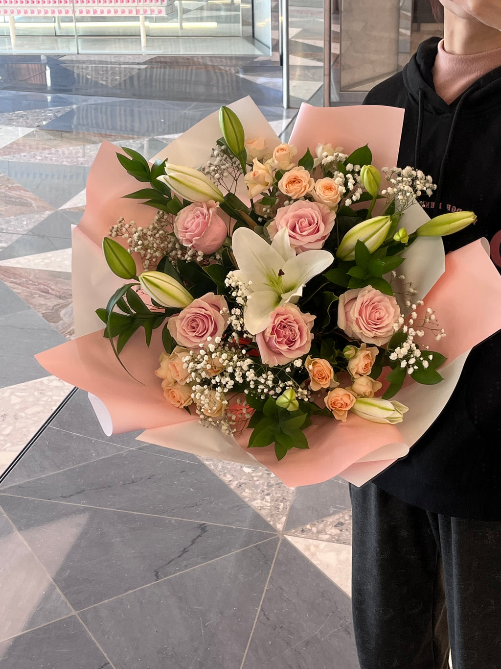 Grace Note — Rose & Lily Bouquet